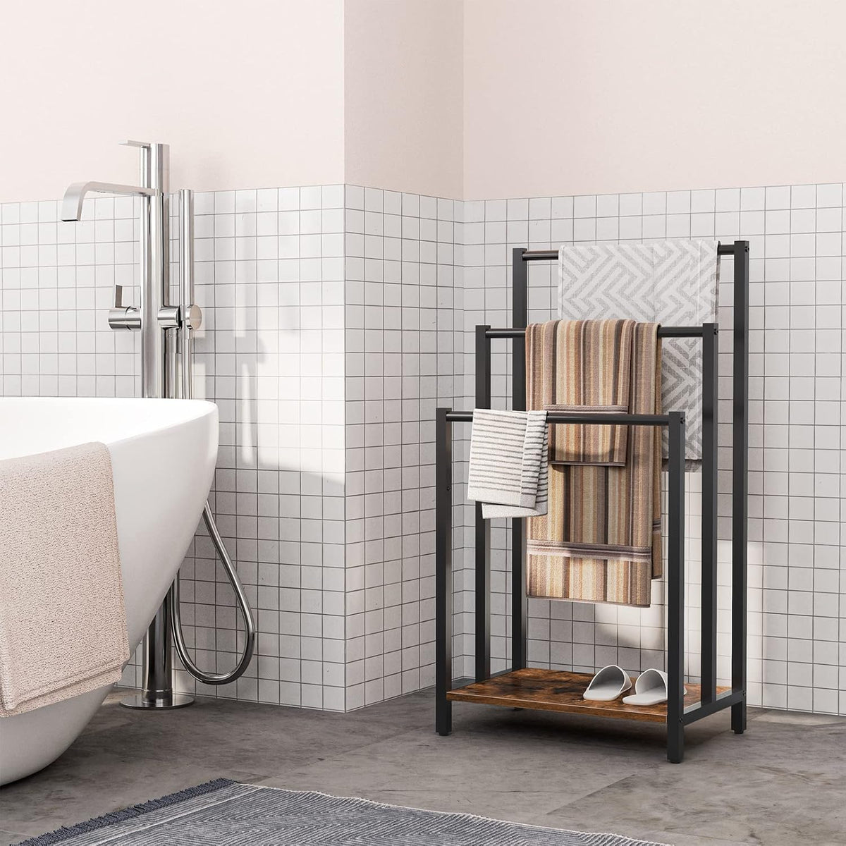 HOOBRO Free Standing Towel Rack, 3 Tier Blanket Rack, Blanket Holder for Bathroom, 16.9" L x 11" W x 31.9" H, Industrial Metal Drying and Display Rack with Shelf, Rustic Brown and Black BF03LB01
